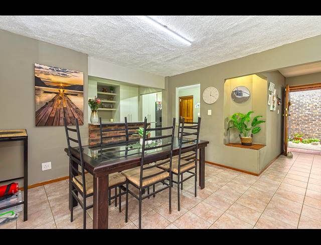5 BEDROOM DUPLEX FOR SALE IN WESTVILLE